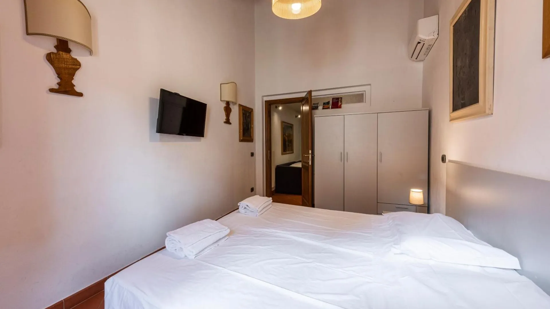 Ferienwohnung San Frediano House By Mmega Florenz